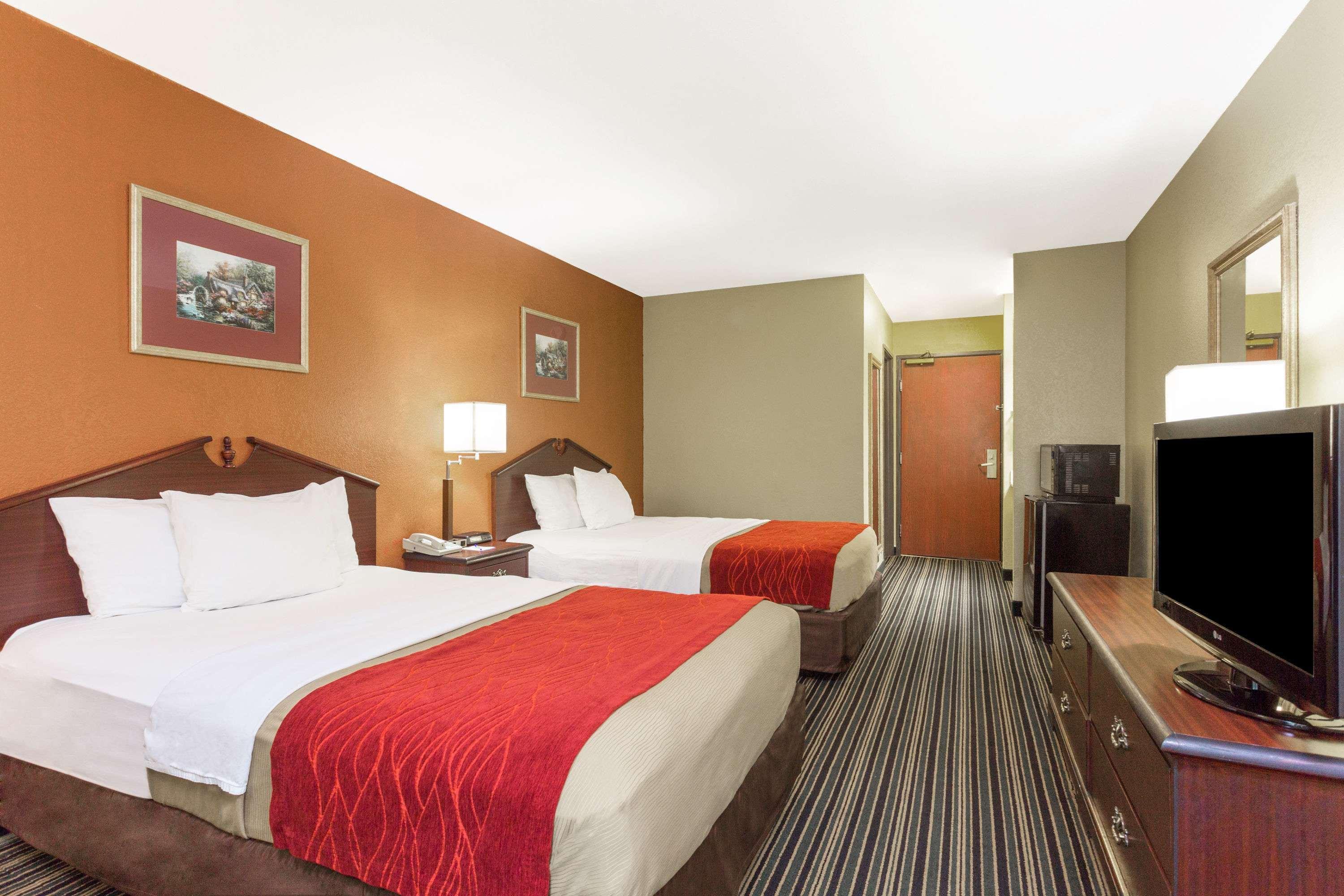 Baymont By Wyndham Cordele Hotel Exterior photo